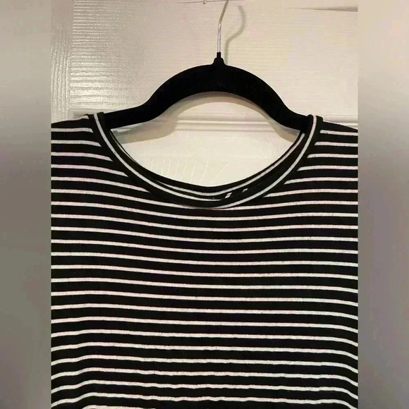 Bobeau Black White Stripes Sleeveless Crew Neck Twist Hem Textured Tank Size S - Picture 5 of 11